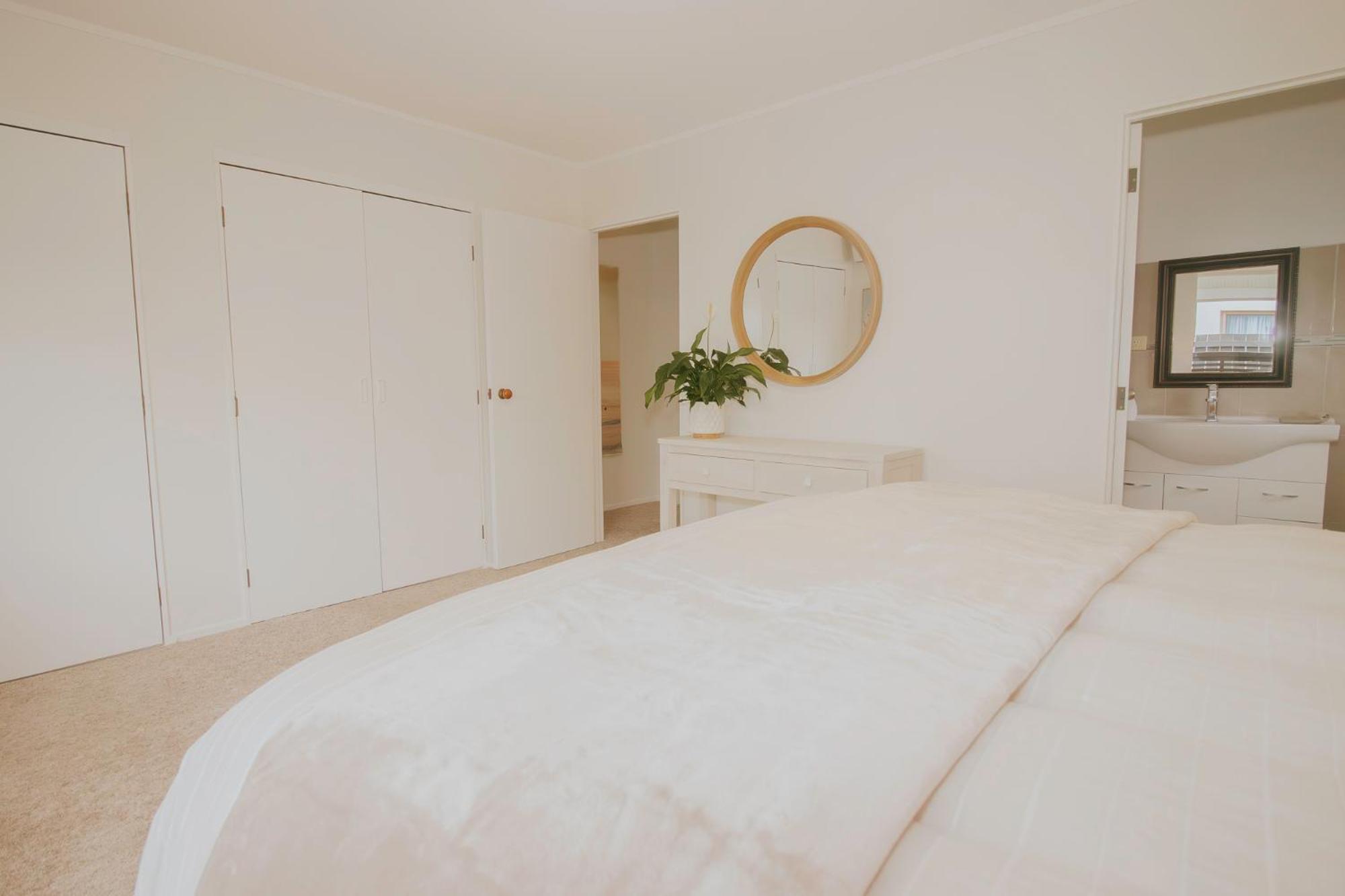 Salty Breeze Beach House Orewa Esterno foto